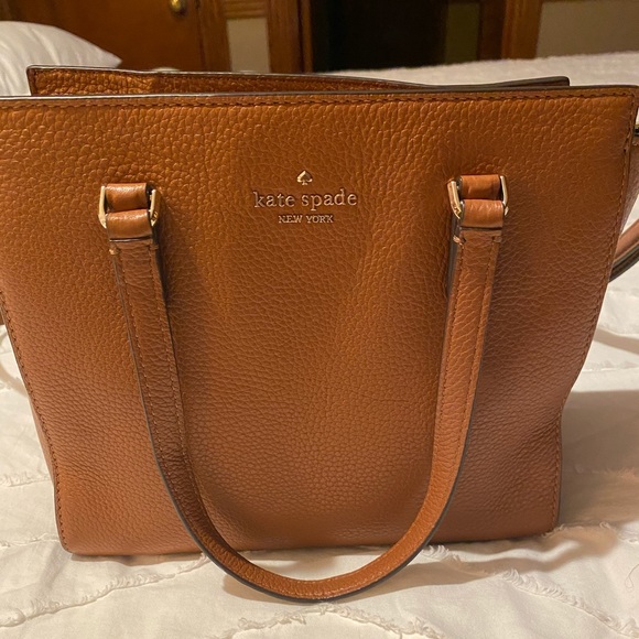 kate spade Handbags - Kate Spade brown/tan clean leather crossbody purse